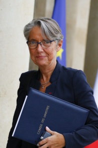 Elisabeth Borne ( Ministre de la transition ecologique chargee Transports )
