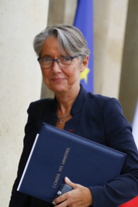 Elisabeth Borne ( Ministre de la transition ecologique chargee Transports )